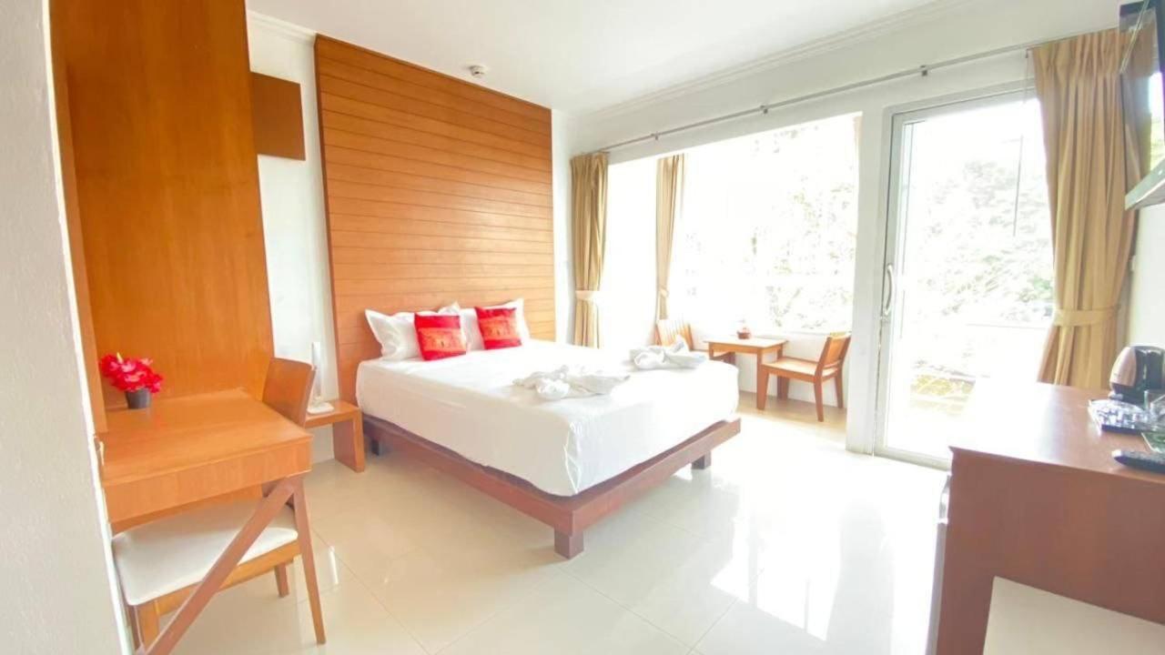 Sukcheewa Residence Phuket Patong Phòng bức ảnh